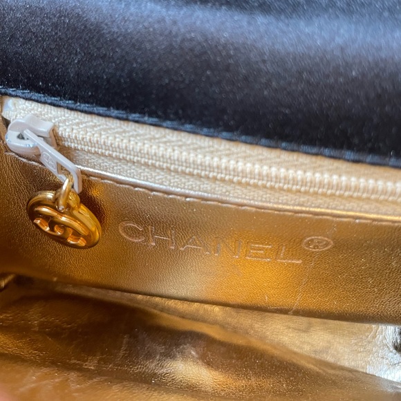 Chanel Vintage Mini CC Turn-lock Flap Party Bag - Picture 7 of 12